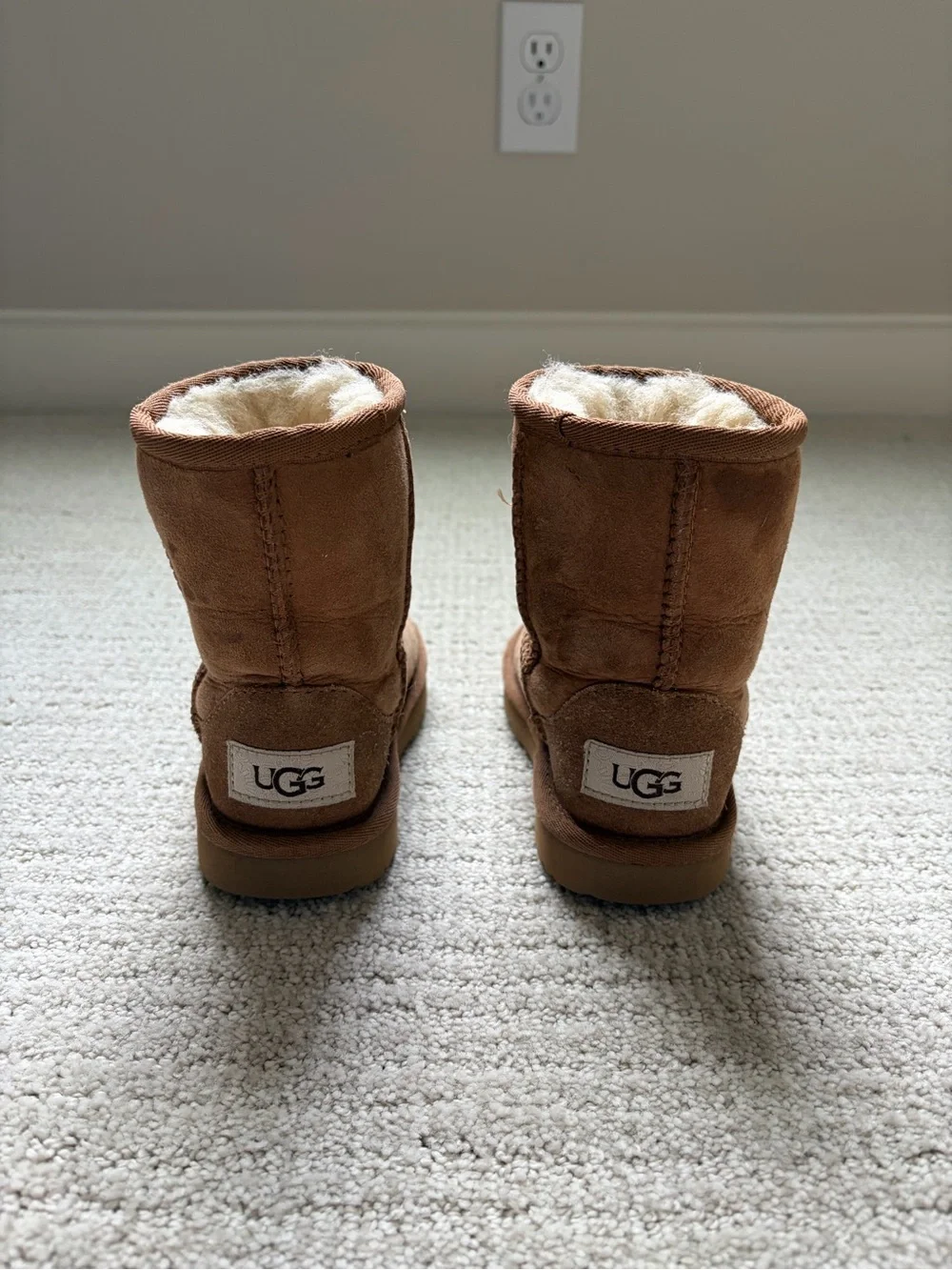 UGG Kids Chestnut Shearling-Lined Boots